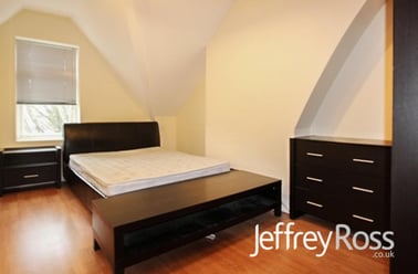 Connaught Road, Plasnewydd, Cardiff - Image 3